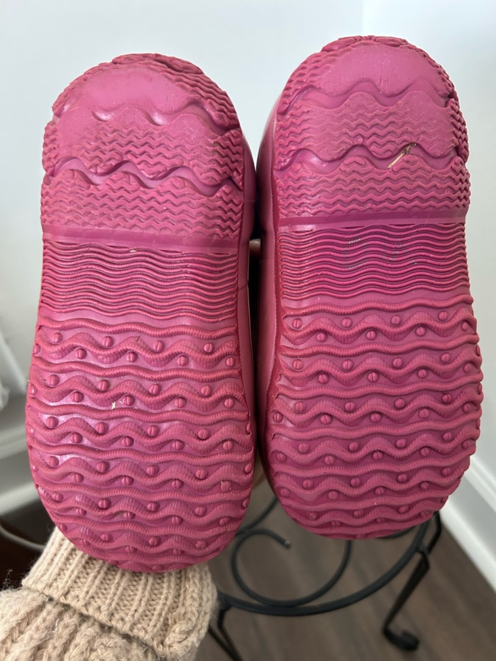 Bogs Girls Kids Size 11 Purple Pink Insulated Waterproof Snow Rain Boots - Picture 9 of 10
